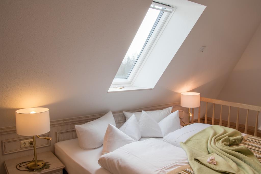Romantik Hotel Fischerwiege Ahrenshoop Buitenkant foto