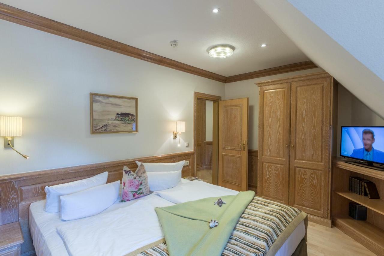 Romantik Hotel Fischerwiege Ahrenshoop Buitenkant foto